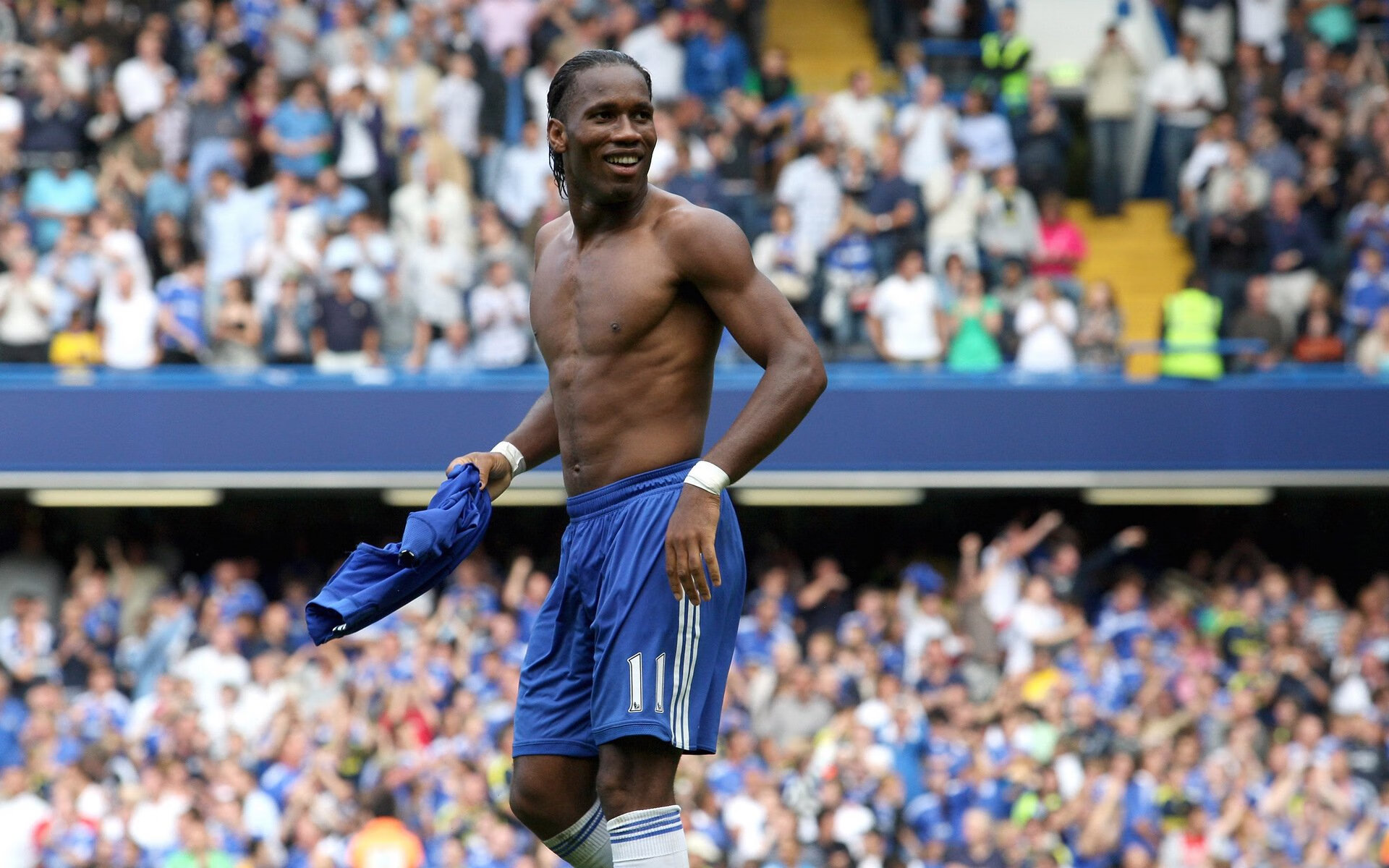 体育国际交流与合作持续加强，体育促进国际交流英语作文